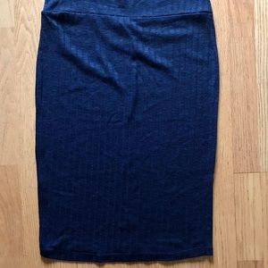 NAVY ribbed pencil skirt